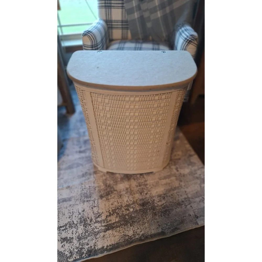VINTAGE PEARL WICK WICKER LAUNDRY HAMPER MID CENTURY MODERN LIDDED USA